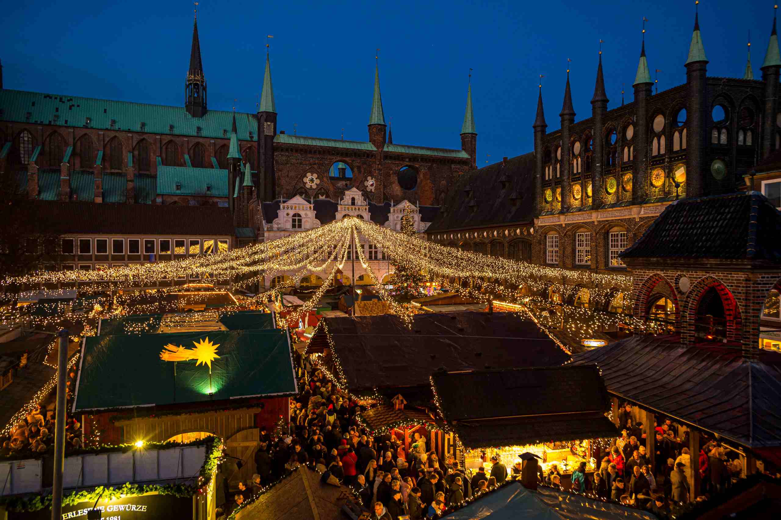 Wo Ist Der Schönste Weihnachtsmarkt In Lübeck Traditioneller Weihnachtsmarkt Lübeck